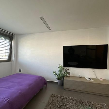 Hitech Appartment Amaliada Ngoại thất bức ảnh
